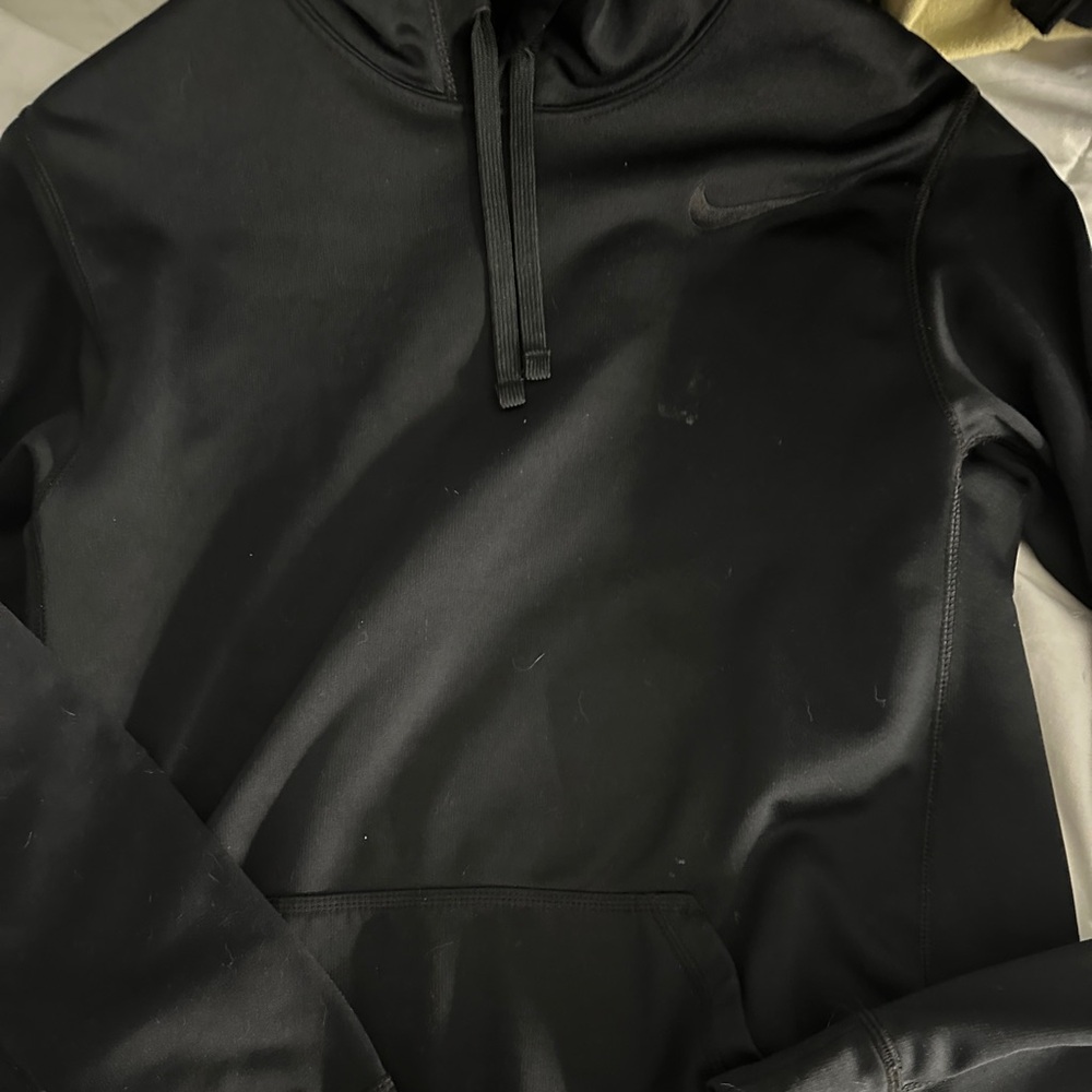 nike dri-fit hoodie